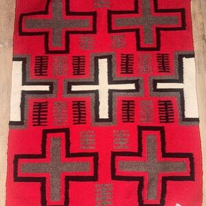Authentic Native American Navajo hand woven rug 25x34